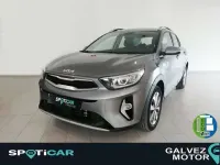 Usado Kia Stonic 101 CV (74 kW) 2024 Gris SUV
