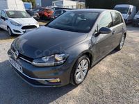 Usado VW Golf VII Business 115 CV (84 kW) 2018 Gris / plata Berlina