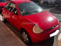Usado Ford Ka 70 CV (51 kW) 2004 Rojo Utilitario