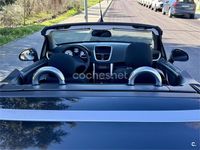 Usado Peugeot 207 CC 120 CV (88 kW) 2011 Negro Descapotable