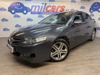 Usado Honda Accord Executive 140 CV (102 kW) 2007 Gris / plata Berlina