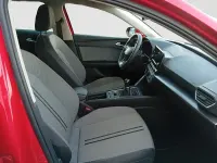 Usado Seat Leon Style 110 CV (80 kW) 2022 Rojo Berlina