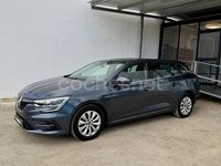 Usado Renault Mégane GrandTour Business 115 CV (84 kW) 2021 Gris / plata Familiar