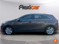 Usado Kia Ceed 100 CV (73 kW) 2020 Marrón Utilitario