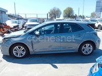 Usado Toyota Corolla Active 180 CV (132 kW) 2019 Gris / plata Berlina
