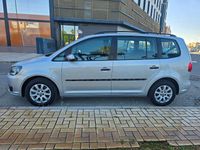 Usado VW Touran Advance 105 CV (77 kW) 2011 Gris / plata Monovolumen