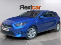Usado Kia Ceed 136 CV (100 kW) 2023 Azul Utilitario