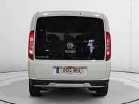 Usado Fiat Doblò Trekking 121 CV (88 kW) 2022 Blanco Monovolumen
