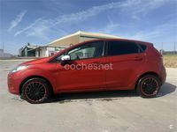 Usado Ford Fiesta Trend 68 CV (50 kW) 2009 Rojo Utilitario