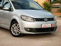 Usado VW Touran Edition 105 CV (77 kW) 2011 Gris Monovolumen