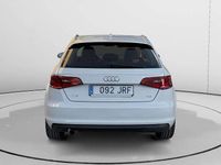 Usado Audi A3 Attraction 111 CV (81 kW) 2016 Blanco Utilitario