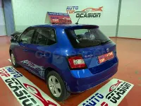 Usado Skoda Fabia Ambition 95 CV (69 kW) 2018 Azul Berlina