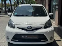 Usado Toyota Aygo City 68 CV (50 kW) 2013 Blanco Utilitario