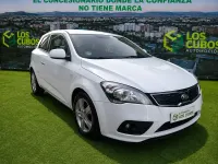 Usado Kia ProCeed 90 CV (66 kW) 2011 Blanco Utilitario