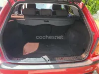 Usado BMW 320 150 CV (110 kW) 2005 Rojo Familiar