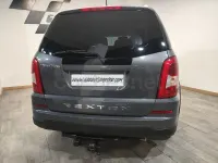 Usado SsangYong Rexton Limited 178 CV (130 kW) 2017 Gris / plata SUV