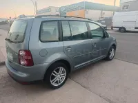 Usado VW Touran Edition 105 CV (77 kW) 2008 Gris / plata Monovolumen