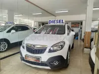 Usado Opel Mokka Selective 136 CV (100 kW) 2015 Blanco SUV