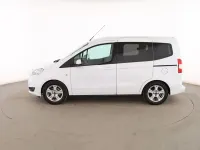 Usado Ford Tourneo Courier Trend 75 CV (55 kW) 2015 Blanco Monovolumen