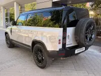 Usado Land Rover Defender S 249 CV (183 kW) 2025 Gris / plata SUV
