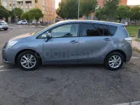 Usado Toyota Verso Active 126 CV (92 kW) 2009 Gris / plata Monovolumen
