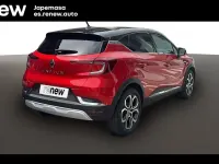 Usado Renault Captur 140 CV (102 kW) 2022 Carrocer?a rojo deseo con techo negro brillante SUV