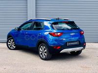 Usado Kia Stonic 100 CV (73 kW) 2024 Azul SUV