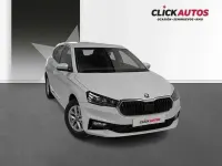 Usado Skoda Fabia Selection 116 CV (85 kW) 2025 Blanco Utilitario