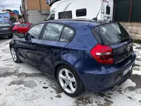 Usado BMW 118 Sport Line 143 CV (105 kW) 2011 Azul Utilitario