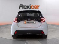Usado Toyota Yaris Hybrid Active 116 CV (85 kW) 2024 Blanco Berlina