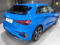 Usado Audi A3 Ambiente 150 CV (110 kW) 2022 Azul Berlina