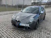 Usado Alfa Romeo Giulietta 170 CV (125 kW) 2012 Gris / plata Utilitario