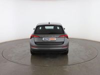 Usado Skoda Scala Active 95 CV (69 kW) 2022 Gris Utilitario