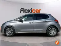 Usado Peugeot 208 110 CV (80 kW) 2019 Gris Utilitario