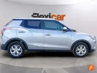 Usado SsangYong Tivoli 163 CV (119 kW) 2024 Gris
