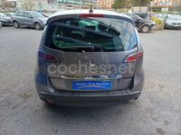 Usado Renault Scénic III LIMITED 110 CV (80 kW) 2014 Gris / plata Monovolumen