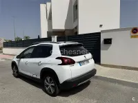 Usado Peugeot 2008 Allure 130 CV (95 kW) 2018 Blanco SUV