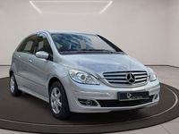 Usado Mercedes B170 116 CV (85 kW) 2008 Gris / plata Monovolumen