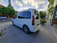 Usado Citroën Berlingo Feel 100 CV (73 kW) 2016 Blanco Monovolumen