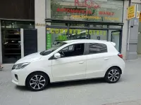 Usado Mitsubishi Space Star 71 CV (52 kW) 2022 Blanco Utilitario
