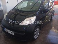 Usado Peugeot 107 Urban Move 54 CV (39 kW) 2007 Negro Utilitario