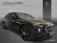 Usado Mercedes E300 204 CV (150 kW) 2024 Azul náutico Berlina