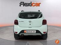 Usado Dacia Sandero Stepway Ambiance 90 CV (66 kW) 2018 Blanco