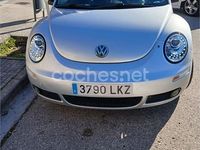 Usado VW New Beetle Cabriolet 105 CV (77 kW) 2006 Gris / plata Descapotable