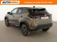 Usado Toyota Yaris Cross Style 116 CV (85 kW) 2022 Verde SUV