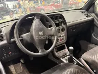 Usado Peugeot 306 Cabriolet 90 CV (66 kW) 1999 Azul Descapotable