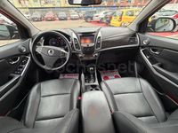 Usado Ssangyong (KGM) Korando Limited 175 CV (128 kW) 2015 Negro SUV