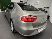 Usado Seat Toledo Style 105 CV (77 kW) 2013 Beige Utilitario