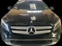Usado Mercedes GLA200 136 CV (100 kW) 2017 Negro SUV