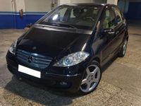 Usado Mercedes A200 139 CV (102 kW) 2007 Negro Utilitario